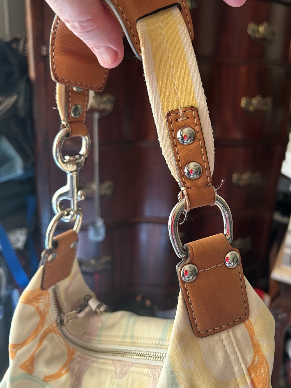 Coach Multicolor Pastel Signature Ring Shoulder Bag - Cream - Picture 5 of 13